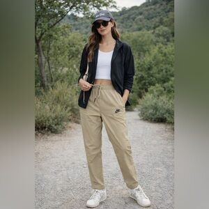 Nike Tan Outdoor Utility Pants Mesh Lined Elastic Waist Size Small